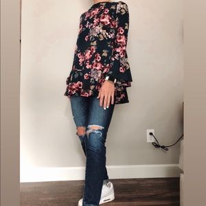 Floral Long Sleeve Ruffle blouse